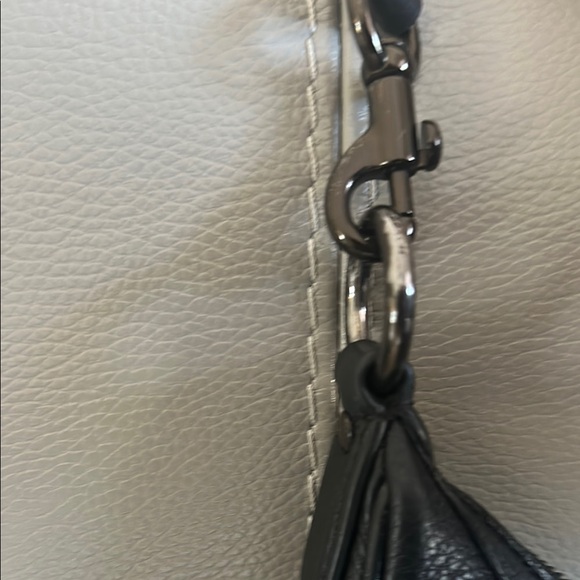 Coach Black Leather Shoulder Bag - Picture 4 of 11